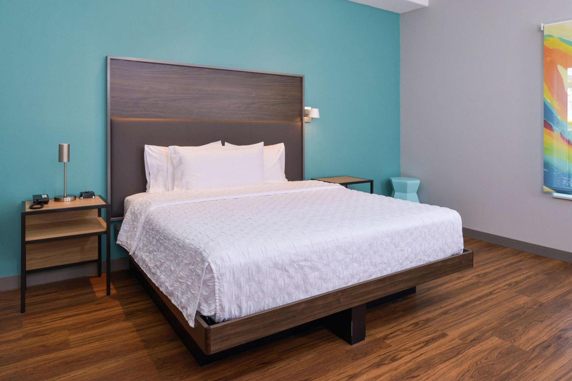 Hotel Tru By Hilton Dfw Airport North 3*
