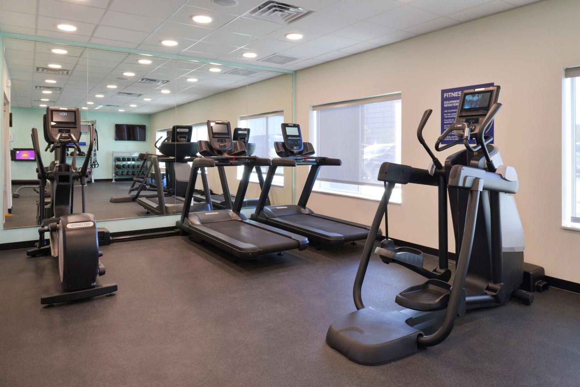 Hotel Tru By Hilton Dfw Airport North 3*