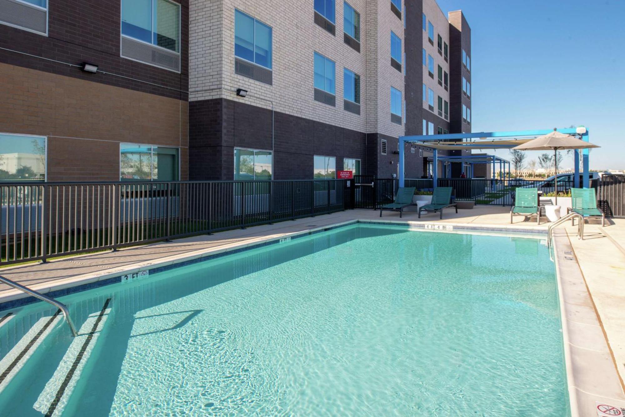 Tru By Hilton Dfw Airport North Hotel